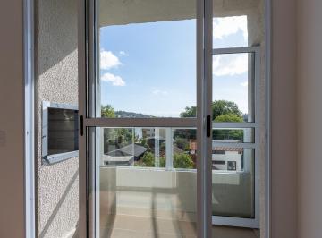 Apartamento de 2 quartos, Porto Alegre · Apartamento no 5 andar de frente com 2 dormitórios