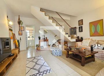 Esta encantadora casa oferece uma experiência de vida confortável e prática. Com · Casa à Venda - Campo Belo, 2 Quartos, 88 m2