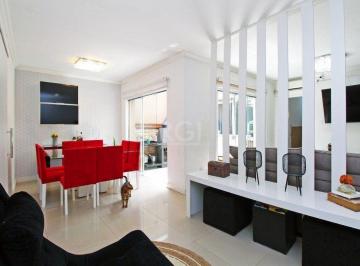 Apartamento · 118m² · 3 Quartos · 1 Vaga · Apartamento de 3 dormitórios e vaga no bairro Petrópolis