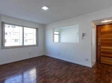 Apartamento en Venda de 2 quartos Menino Deus · Apartamento no Menino Deus com 2 dormitórios e garagem