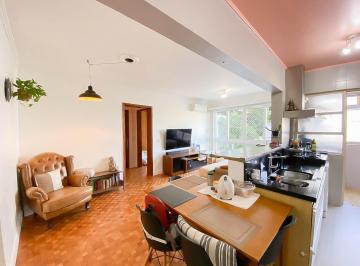 Cozinha-Americana · Apartamento 2 Dormitórios com Suíte, Closet, Escritório e Garagem no Rio Branco