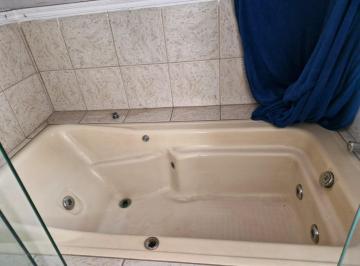 Casa 230m² Venda Teresópolis · Casa de 3 dormitórios com piscina no bairro Teresópolis.