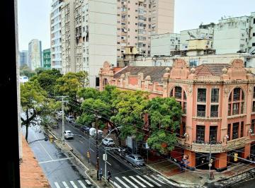 Apartamento · 100m² · 2 Quartos · Apartamento de 2 Dormitórios no Centro Histórico.