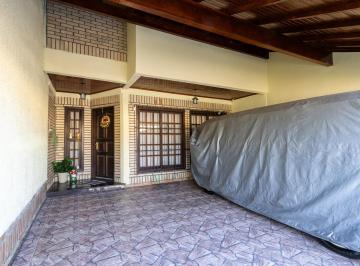 Casa de 3 quartos, Porto Alegre · Casa 3 dorm. I suíte I Vaga 2 carros