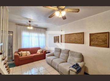 Localizada no charmoso bairro de Água Branca, esta casa oferece uma combinação p · Casa à Venda - Água Branca, 2 Quartos, 100 m2