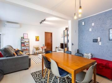 Apartamento · 83m² · 2 Quartos · 2 Vagas · Apartamento 2 dormitórios e 2 vagas de garagem no bairro Rio Branco