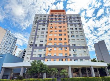 Apartamento · 53m² · 2 Quartos · 1 Vaga · Apartamento de 2 dormitórios e 1 vaga de garagem no Centro Histórico.