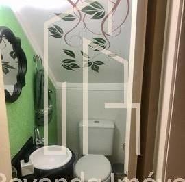 Casa · 120m² · 2 Quartos · 2 Vagas · Sobrado á venda com 2 quartos sendo 1 suíte com 2 vagas de garagem em Jardim Sabará