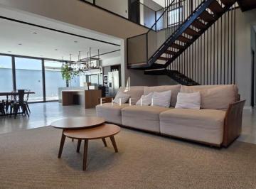 Casa · 341m² · 4 Quartos · 4 Vagas · Casa à venda em Votorantim, Alphaville Nova Esplanada, com 4 quartos, com 341 m²