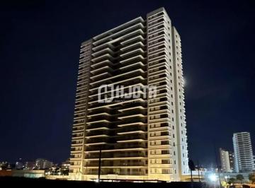 Apartamento · 197m² · 4 Quartos · Apartamento no Holt Place com 3 suítes e 197 m²