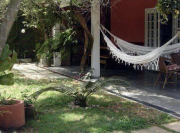 273ccead9349ef2f89a09013a6c3cc556e434cb5 · Casa com 3 dormitórios à venda, 184 m² por R$ 1.800.000,00 - Centro - São Sebastião/SP