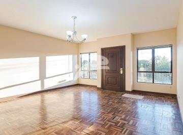 Sala · Casa 4 Quartos Butiatuvinha 200m²