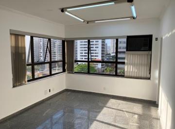 Comercial · 38m² · 1 Vaga · Sala comercial na Rua Machado Bitencourt, N. 205 - Conjunto 67 • 38 m²