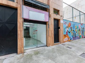 Comercial · 38m² · Sala comercial na Alameda Barros, N. 143 - loja • 38 m²