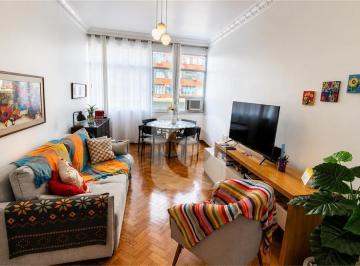Apartamento · 82m² · 2 Quartos · Apartamento de 82m² no Coração da Praça Saens Peña!