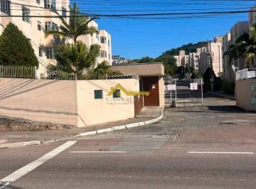 Apartamento reformado na avenida das Torres - São José · Apartamento reformado na avenida das Torres - São José