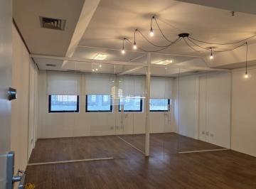 Comercial · 45m² · 1 Quarto · 2 Vagas · Linda sala comercial locação Rua Capote Valente - 45m² + 2 banheiros e 2 vagas