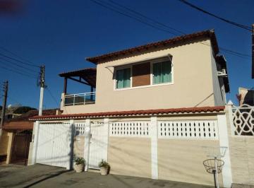Casa de 5 quartos, Iguaba Grande · Casa duplex 5qtos no centro de Iguaba Grande
