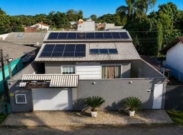 Casa · 100m² · 3 Quartos · 2 Vagas · Casa com 03 quartos (01 suíte) com piscina próximo ao porto de Itapoá-SC