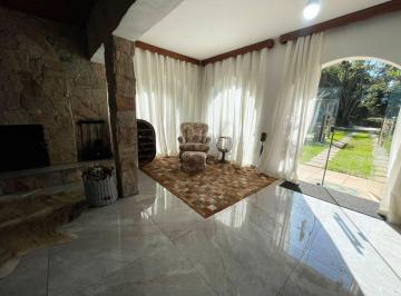 Rural de 3 quartos, São Roque · otimo sitio com fino acabamento