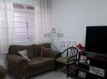 Casa · 150m² · 2 Quartos · 2 Vagas · Casa Padrão em São José dos Campos