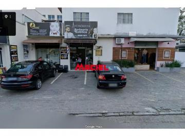 Comercial · 220m² · 7 Vagas · Excelente Ponto comerial no Coração do Jd Satélite, são 3 salas de 25 m² no térreo e uma residencia