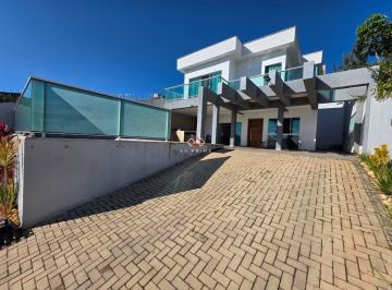 Casa · 181m² · 4 Quartos · 2 Vagas · Casa à venda - em Joá