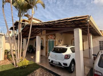 Casa · 200m² · 4 Quartos · 2 Vagas · Casa à venda - na Várzea