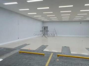Comercial · 300m² · 4 Vagas · Oportunidade - Ponto Comercial - Centro - 300m².
