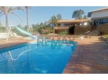 Rural · 694m² · 6 Quartos · 6 Vagas · Chácara em Atibaia com 4 suítes, piscina, área gourmet e campo de futebol (terreno 3.947m²)
