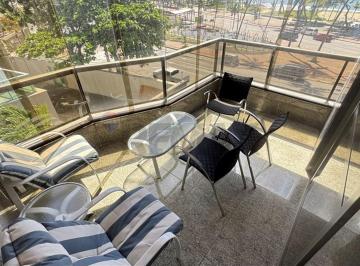 Apartamento · 202m² · 3 Quartos · 2 Vagas · VENDO apartamento mobiliado na av Boa Viagem 3 quartos.