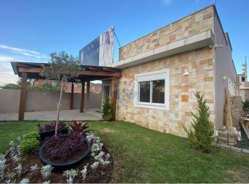 Casa · 200m² · 4 Quartos · Casa 3 dorm (suíte) com anexo nos fundos em Capão ao lado da escola Iracema Vizzoto!!!!!!!!!!!!!!