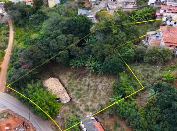 Casa · 2488m² · 2 Quartos · Casa à venda, na Rua Orides Pinheiro, Nº 218 - Centro - Carmópolis - MG