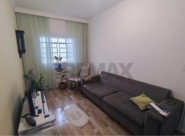 Casa · 101m² · 2 Quartos · 1 Vaga · Casa em Vila Silveira: Conforto e Ótima Localização!