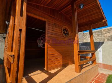 Casa · 232m² · 2 Quartos · 2 Vagas · Casa para VENDA localizada no bairro CAXAMBU, em Jundiaí/SP.