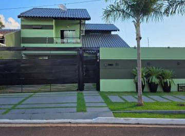 Casa · 149m² · 2 Quartos · 5 Vagas · Sobrado com muito espaço de quintal próximo ao Radio Clube Campo