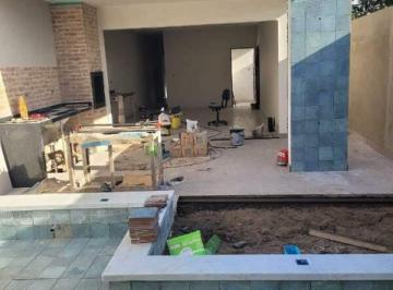 Casa · 75m² · 2 Quartos · 2 Vagas · Casa à venda com 2 quartos no bairro Tupy