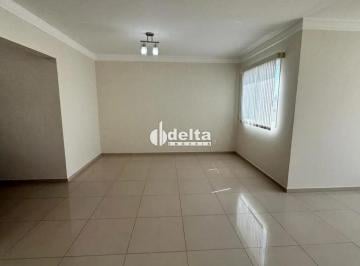 Apartamento · 110m² · 3 Quartos · 2 Vagas · Apartamento com 3 quartos sendo 1 suíte disponível para locação no bairro Santa Mônica em Uberlândia