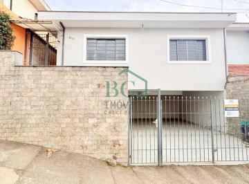 FACHADA · Excelente casa plana de 4 quartos a 4 minutos do centro de Poços de Caldas MG.
