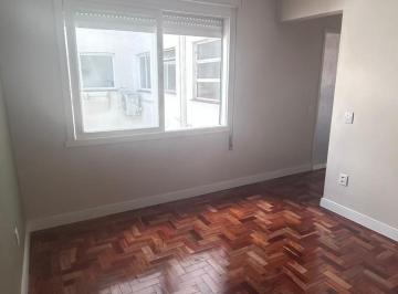 Apartamento · 43m² · 1 Quarto · Apartamento reformado de 43,23 m², 1 dormitório no Centro Histórico
