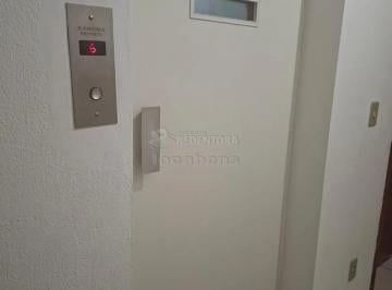 Apartamento · 115m² · 3 Quartos · 1 Vaga · Apartamento mobiliado para venda e locação no Centro com 03 quartos, sendo 01 suíte, armários e 01 v