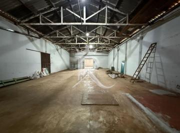 Comercial · 500m² · 3 Vagas · ALUGO Barracão com 500m2 na Região Central