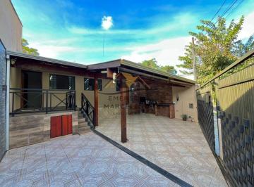 Casa · 110m² · 3 Quartos · 2 Vagas · VENDO Casa com 3 Dormitórios e Área Gourmet na Região Leste