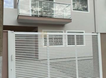 Casa · 110m² · 3 Quartos · 1 Vaga · Sobrado à venda no bairro Serraria - São José/SC