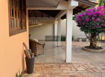 Apartamento · 450m² · 5 Quartos · 4 Vagas · casa de alto padrão no bairro Santa rosa em Cuiabá com potencial comercial