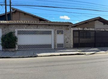 Casa · 280m² · 3 Quartos · 2 Vagas · Espaçosa Casa Isolada à Venda em Caiçara, Praia Grande - 3 Quartos