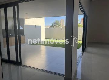 852ef08a-83c2-4573-9f2d-70627300b836.webp · ALPHAVILLE - EXCELENTE CASA À VENDA – CONFORTO, SOFISTICAÇÃO E FUNCIONALIDADE