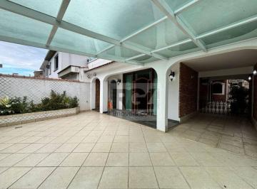 5cab67ea4c39ff309cb752228b08da6a74103c67 · Casa com 3 dormitórios à venda, 380 m² por R$ 2.400.000,00 - Embaré - Santos/SP