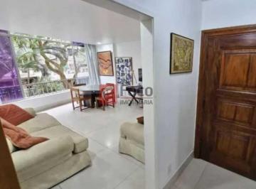 Apartamento · 81m² · 2 Quartos · Apartamento : / Residencial / Copacabana