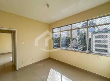 Apartamento · 66m² · 2 Quartos · 1 Vaga · REFORMADO, 2 QUARTOS COM VAGA NA ESCRITURA.